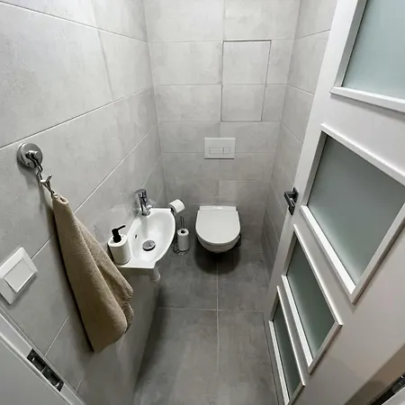 Moderny Navia Obklopeny Nadhernou Prirodou A Wellness *